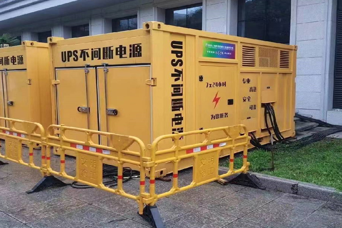 巴青发电机租赁施工现场